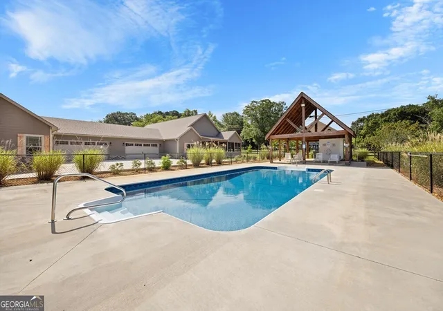 Photo 3 of Townhouse for sale at 88 Maddox Ln #88, Chatsworth, GA 30705 | MLS# 10804722 | Listing updated on 2026-09-16