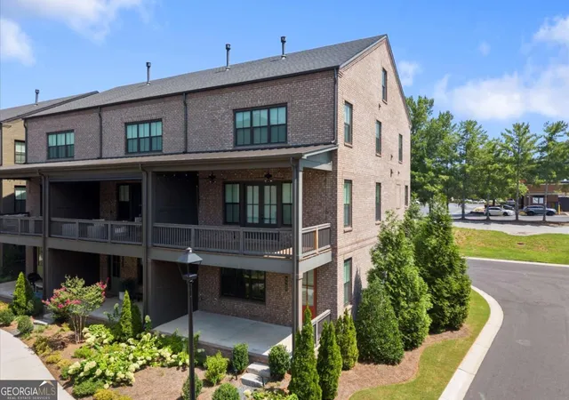 Photo 3 of Townhouse for sale at 6460 Cortland Walk, Alpharetta, GA 30005 | MLS# 10820158 | Listing updated on 2026-08-20
