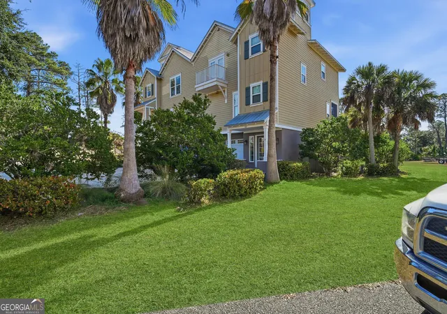 Photo 2 of Townhouse for sale at 114 Riverfront Cir, Saint Marys, GA 31558 | MLS# 10688515 | Listing updated on 2026-09-23