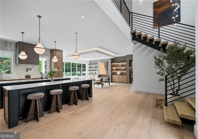 1st image of 2650 Roswell Rd, Marietta, GA 30062 | MLS# 10664518