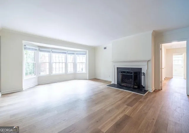 Listing Photo 3 - Condo for sale in building located at 2363 Henderson Mill Rd NE, Atlanta, GA 30345 - Unit #7