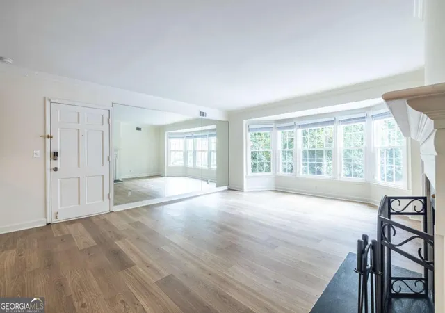 Listing Photo 4 - Condo for sale in building located at 2363 Henderson Mill Rd NE, Atlanta, GA 30345 - Unit #7