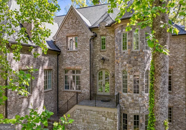 Photo 1 of Mansion for sale at 115 Mount Paran Rdg, Atlanta, GA 30327 | MLS# 10714030 | Listing updated on 2026-09-01