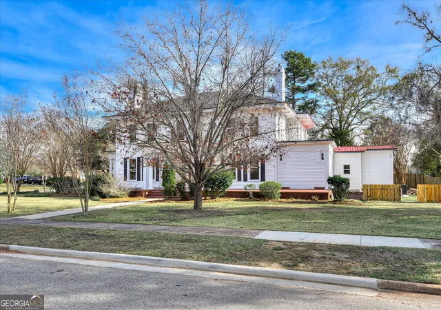 Photo 4 of Single family home for sale at 708 Mulberry St, Louisville, GA 30434 | MLS# 10811205 | Listing updated on 2026-08-14