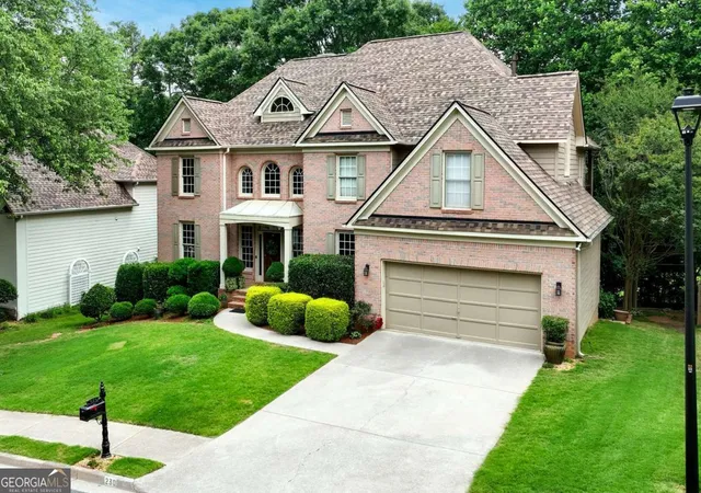 Photo 2 of Single family home for sale at 230 Park Creek Dr, Alpharetta, GA 30005 | MLS# 10779028 | Listing updated on 2026-08-27