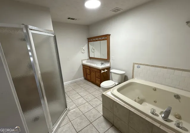 Photo 3 of Sale Pending at 30 Stoneview Ter, Covington, GA 30016 | MLS# 10788393 | Listing updated on 2026-09-17