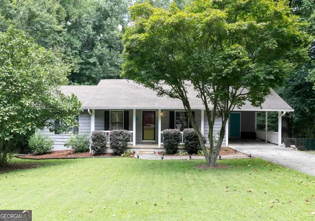 Photo 1 of Single family home for sale at 3310 Hickory Grv Rd Nw, Acworth, GA 30101 | MLS# 10829461 | Listing updated on 2026-10-08