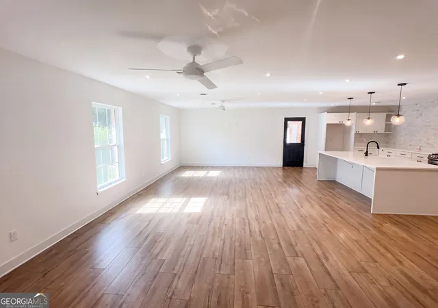 Photo 3 of Single family home for sale at 1625 Windsor Dr, Waycross, GA 31501 | MLS# 10815249 | Listing updated on 2026-09-13