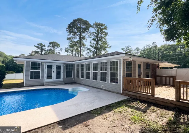Photo 4 of Single family home for sale at 1625 Windsor Dr, Waycross, GA 31501 | MLS# 10815249 | Listing updated on 2026-09-13