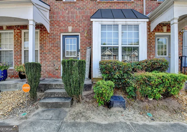 Photo 2 of Townhouse for sale at 256 Paden Cvs Trl, Lawrenceville, GA 30044 | MLS# 10812017 | Listing updated on 2026-08-07