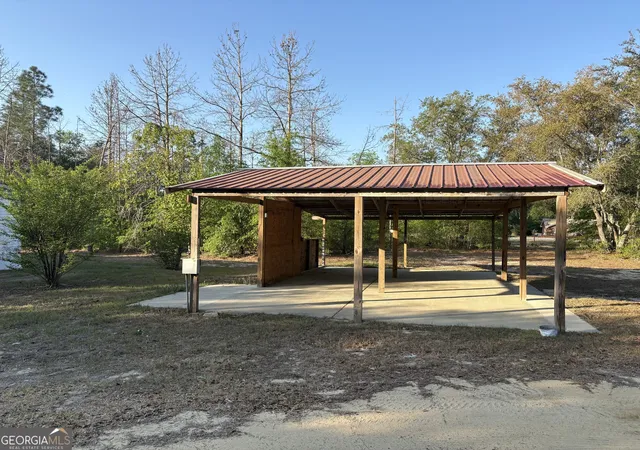 Homes for sale in Reidsville, GA | 945 Us Hwy 280 W, Reidsville, GA 30453 | MLS# 10737021
