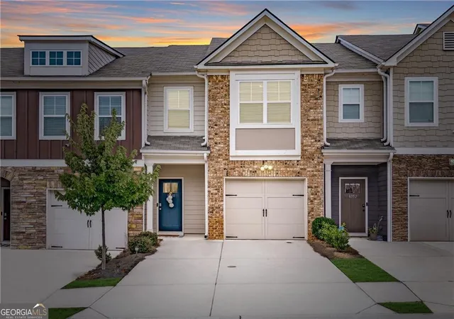 Photo 2 of Townhouse for sale at 6350 Princeton Ridge Dr, Lithonia, GA 30058 | MLS# 10783506 | Listing updated on 2026-09-25