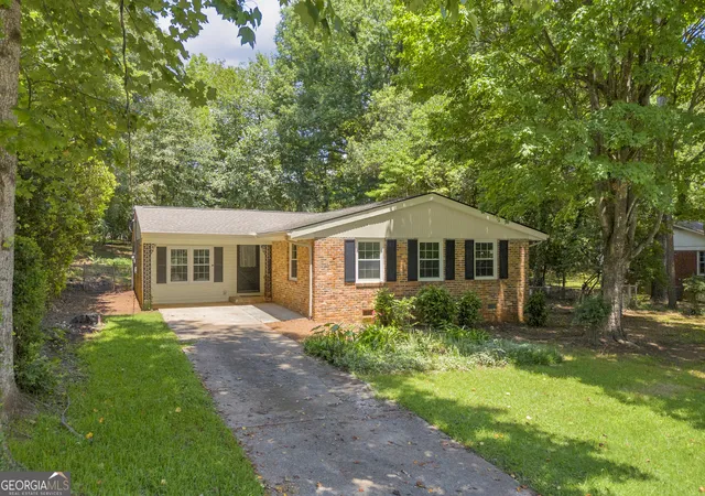 1st image of 295 Vista Dr, Athens, GA 30605 | MLS# 10811021