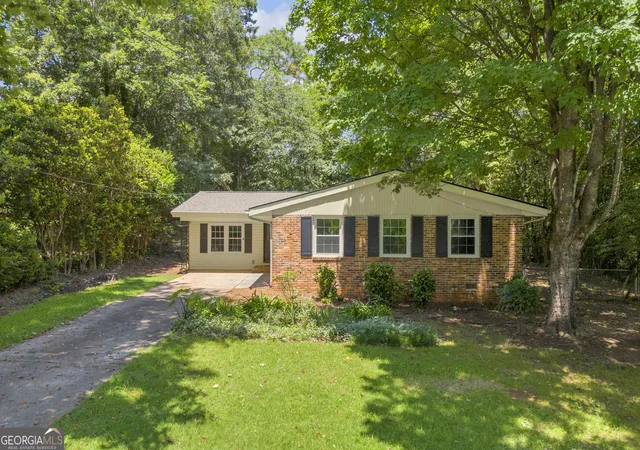 2nd image of 295 Vista Dr, Athens, GA 30605 | MLS# 10811021