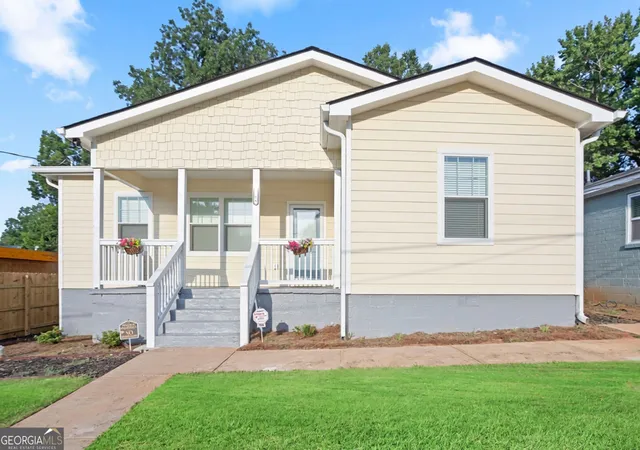 Photo 1 of Single family home for sale at 1106 Ira St Sw, Atlanta, GA 30310 | MLS# 10819972 | Listing updated on 2026-08-25