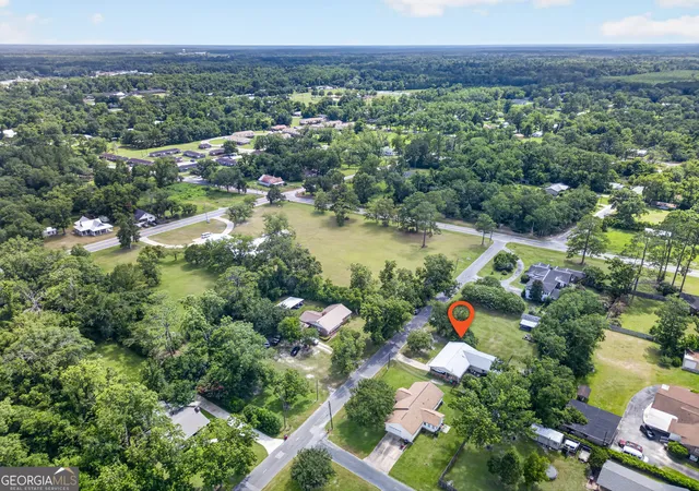 Photo 3 of Single family home for sale at 408 Mcgregor St, Blackshear, GA 31516 | MLS# 10806940 | Listing updated on 2026-09-03