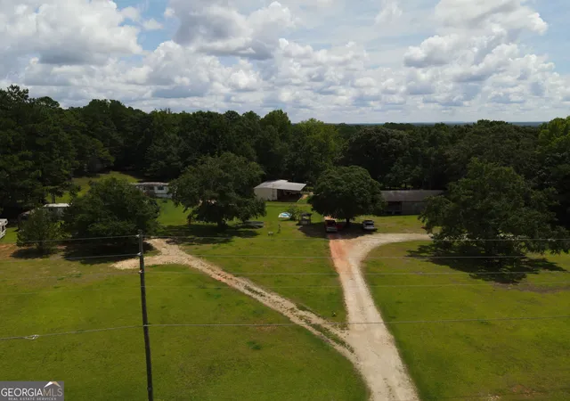 2nd image of 233 207 Baughs Cross Rd, West Point, GA 31833 | MLS# 10823088