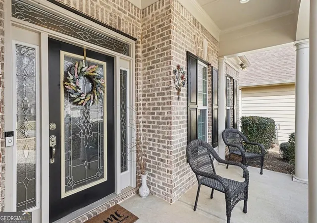 Photo 3 of Single family home for sale at 1006 Amicalola Ct, Griffin, GA 30223 | MLS# 10821947 | Listing updated on 2026-08-21