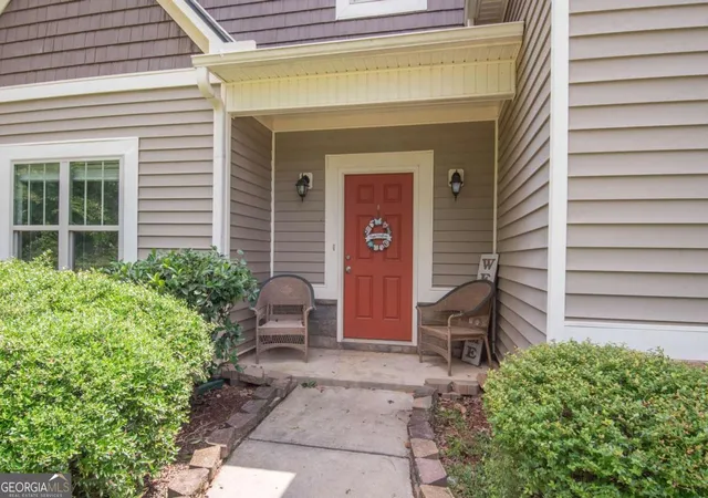 Photo 3 of Sale Pending at 183 Edgemont Ct, Lagrange, GA 30240 | MLS# 10822389 | Listing updated on 2026-09-12