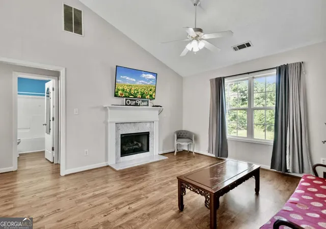 Photo 4 of Single family home for sale at 170 Shenandoah Dr, Hiram, GA 30141 | MLS# 10825297 | Listing updated on 2026-10-06