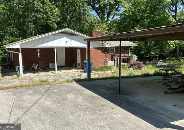 Homes for sale in Fairburn, GA | 8475 Campbellton Fairburn Road, Fairburn, GA 30213 | MLS# 10756151