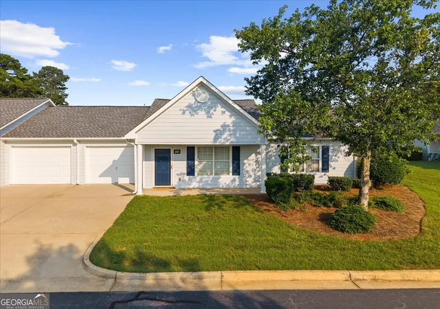 Photo 2 of Condo for sale at 3033 Bentley Park Cir, Gainesville, GA 30504 | MLS# 10816961 | Listing updated on 2026-09-02