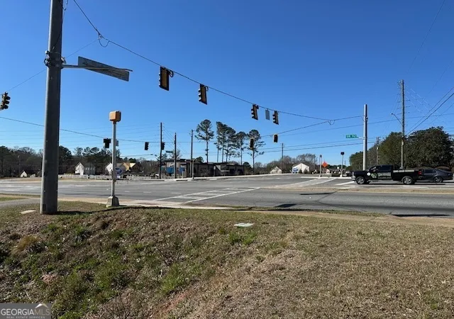 2nd image of 5511 Ga Hwy 92, Acworth, GA 30102 | MLS# 10480489