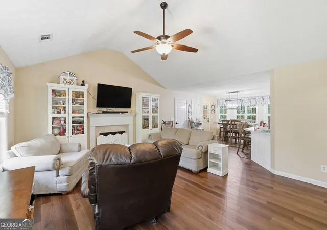 Homes for sale in Mount Airy, GA | 131 Shamrock Ct, Mount Airy, GA 30563 | MLS# 10776136