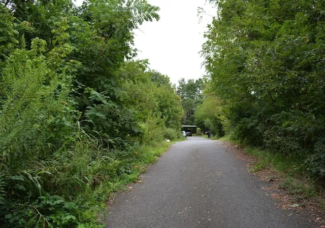 Photo 3 of Sale Pending at 510 Tower Rd Ne, Marietta, GA 30060 | MLS# 9037258 | Listing updated on 2026-08-19