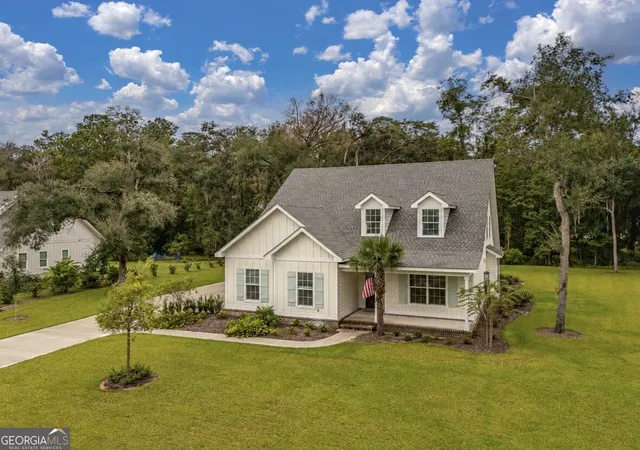 Single family home for sale at 164 Old Wharf Rd, Brunswick, GA 31523 | MLS# 10870862