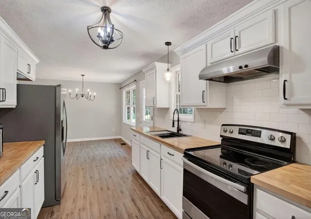 Photo 3 of Single family home for sale at 108 Gordon St, Greensboro, GA 30642 | MLS# 10819376 | Listing updated on 2026-09-15
