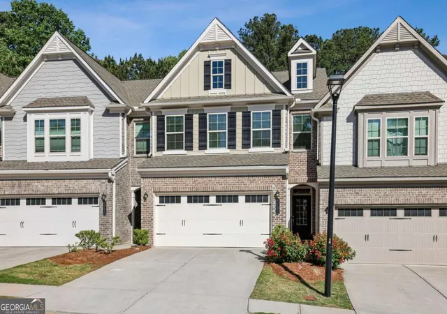 1st image of 1930 Lanier Harbor Pt, Buford, GA 30518 | MLS# 10741033