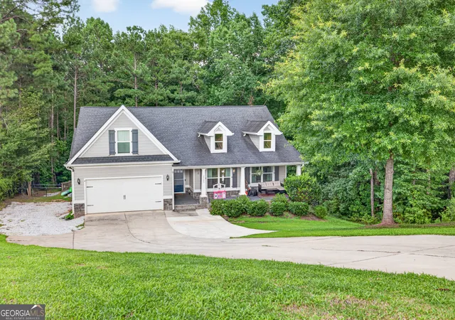 Photo 1 of Sale Pending at 2565 Aaron Ct, Loganville, GA 30052 | MLS# 10811362 | Listing updated on 2026-10-02