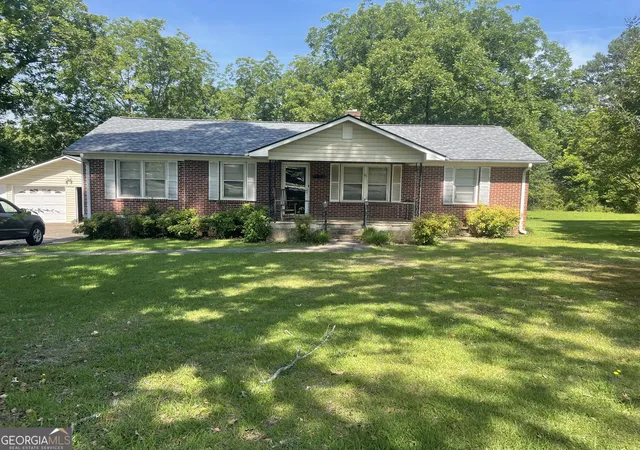 1st image of 95 Gumlog Rd, Lavonia, GA 30553 | MLS# 10781545
