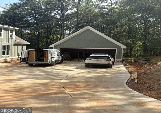 Photo 2 of Single family home for sale at 5123 Yellow Creek Rd, Ball Ground, GA 30107 | MLS# 10835678 | Listing updated on 2026-09-12