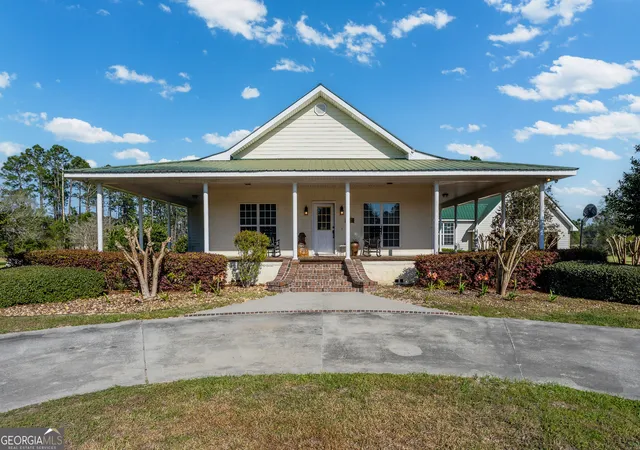 Photo 1 of Single family home for sale at 3300 Connor Ln, Waycross, GA 31503 | MLS# 10720175 | Listing updated on 2026-08-09