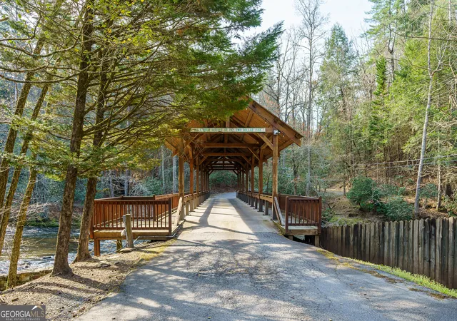 3rd image of 19 Blackberry Falls Ln, Ellijay, GA 30536 | MLS# 10718228