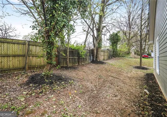 Photo 16 of Single family home for sale at 652 Hugh St Sw, Atlanta, GA 30310 | MLS# 10832698 | Listing updated on 2026-09-08