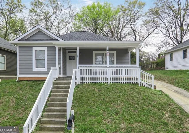 Photo 1 of Single family home for sale at 652 Hugh St Sw, Atlanta, GA 30310 | MLS# 10832698 | Listing updated on 2026-09-08