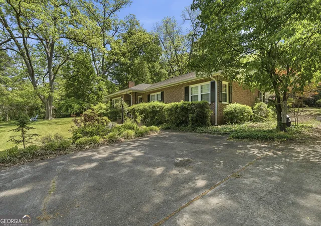 Photo 1 of Single family home for sale at 203 Church St, Eatonton, GA 31024 | MLS# 10772470 | Listing updated on 2026-09-14