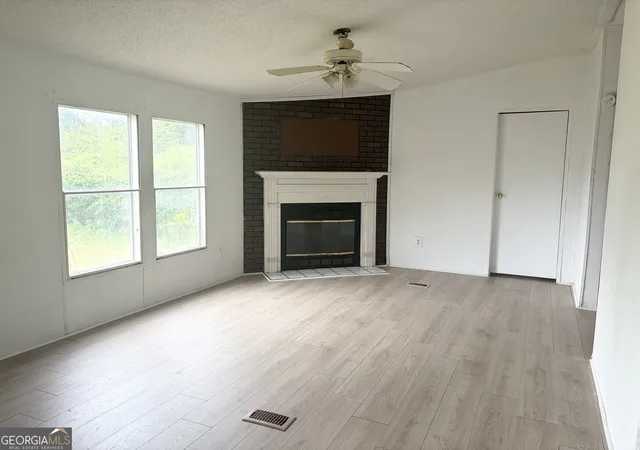 3rd image of 5439 Setter Dr, Valdosta, GA 31606 | MLS# 10789165