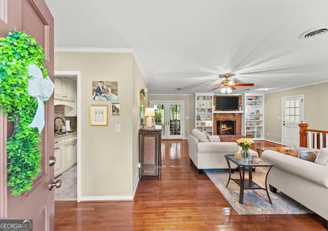 Photo 4 of Single family home for sale at 290 Cochran Dr, Gainesville, GA 30506 | MLS# 10835056 | Listing updated on 2026-09-14