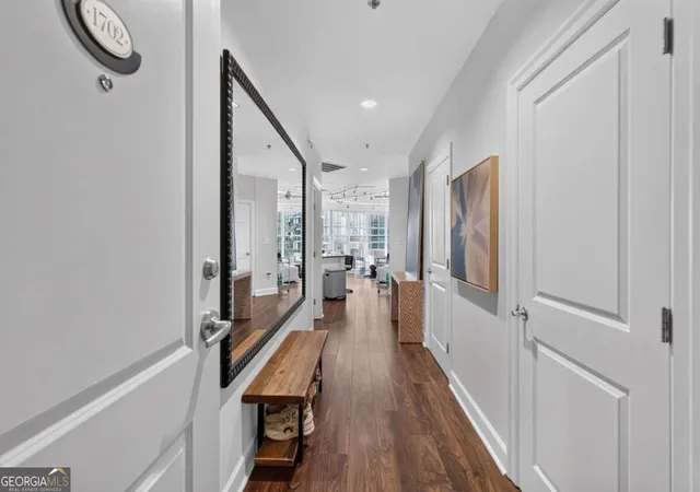 Photo 4 of Condo for sale at 325 E Paces Ferry Rd Ne #1702, Atlanta, GA 30305 | MLS# 10829878 | Listing updated on 2026-09-23