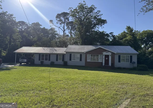 Homes for sale in Swainsboro, GA | 626 Sycamore St, Swainsboro, GA 30401 | MLS# 10801427