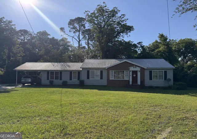 Homes for sale in Swainsboro, GA | 626 Sycamore St, Swainsboro, GA 30401 | MLS# 10801427
