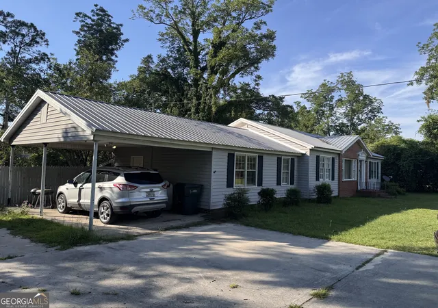 Homes for sale in Swainsboro, GA | 626 Sycamore St, Swainsboro, GA 30401 | MLS# 10801427