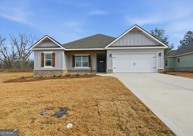 Photo 2 of Sale Pending at 510 New Hope, Perry, GA 31069 | MLS# 10663037 | Listing updated on 2026-02-15