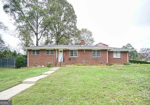 Photo 2 of Single family home for sale at 680 Sherwood Dr, Jonesboro, GA 30236 | MLS# 10833760 | Listing updated on 2026-08-27