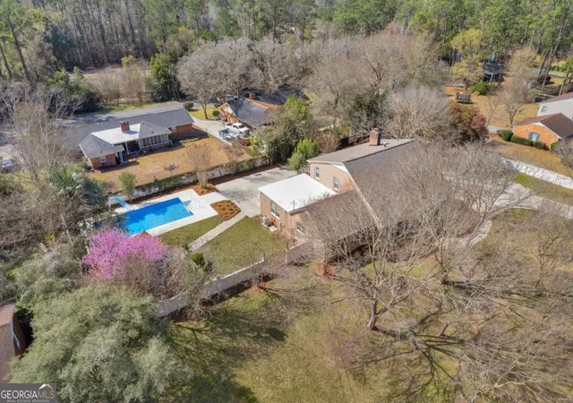 Photo 3 of Single family home for sale at 1808 Seminole Trl, Waycross, GA 31501 | MLS# 10820693 | Listing updated on 2026-08-20