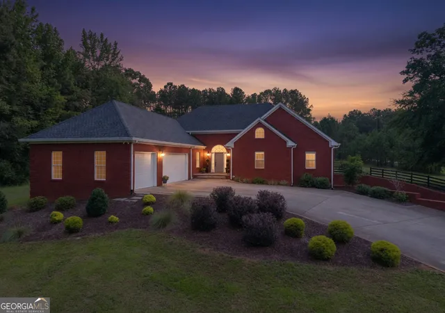 3rd image of 1210 Cedar Grove Rd, Buckhead, GA 30625 | MLS# 10798203